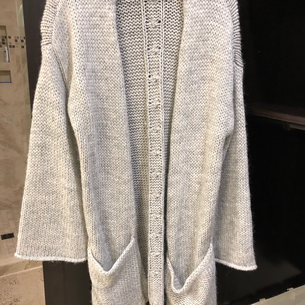 Aerie cardigan size S